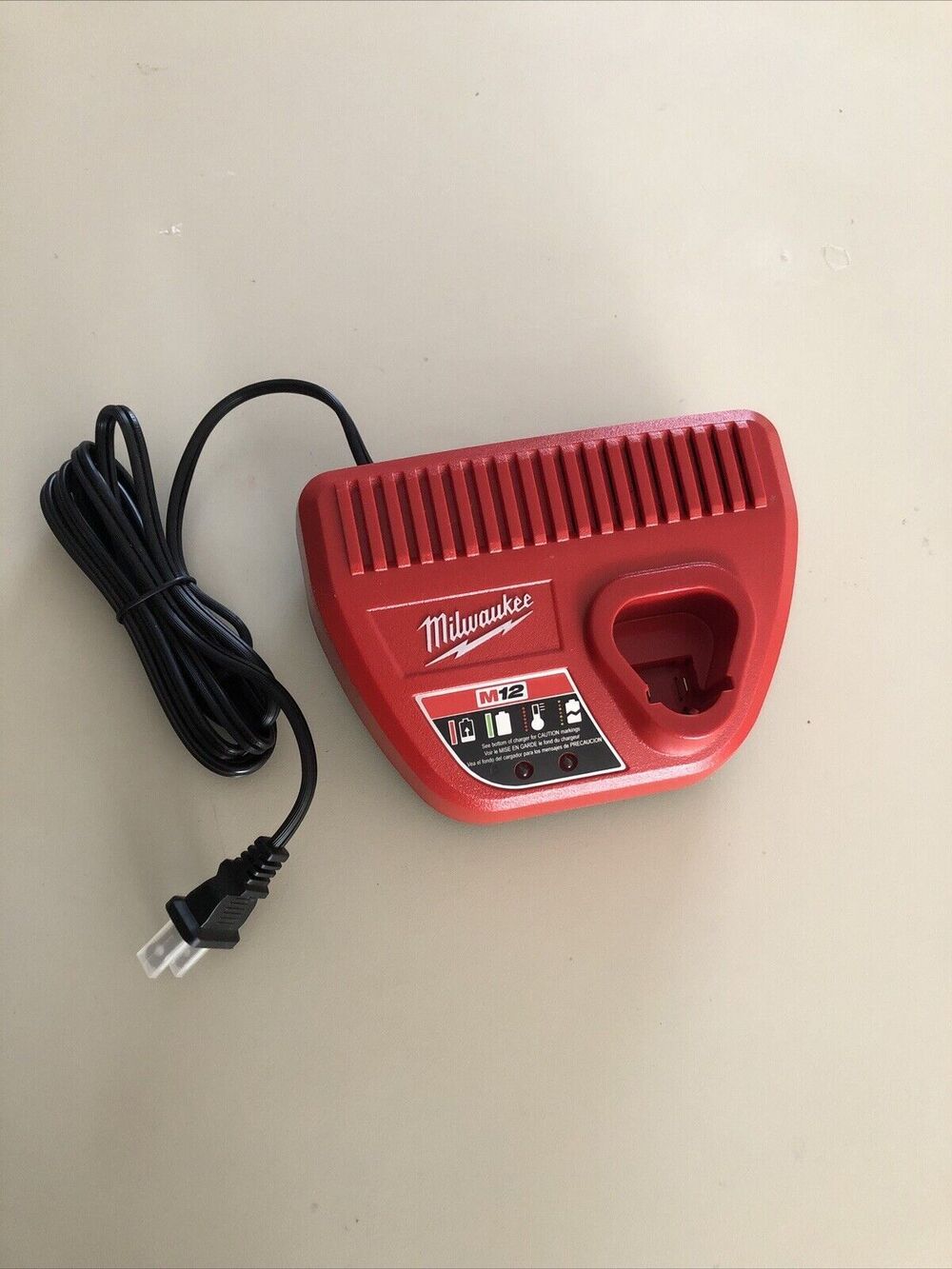 Genuine Milwaukee M12‎ 18V Battery CHARGER 48-59-2401 Good Unit